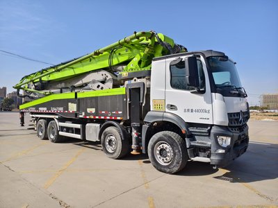 Zoomlion 56m with Benz truck
